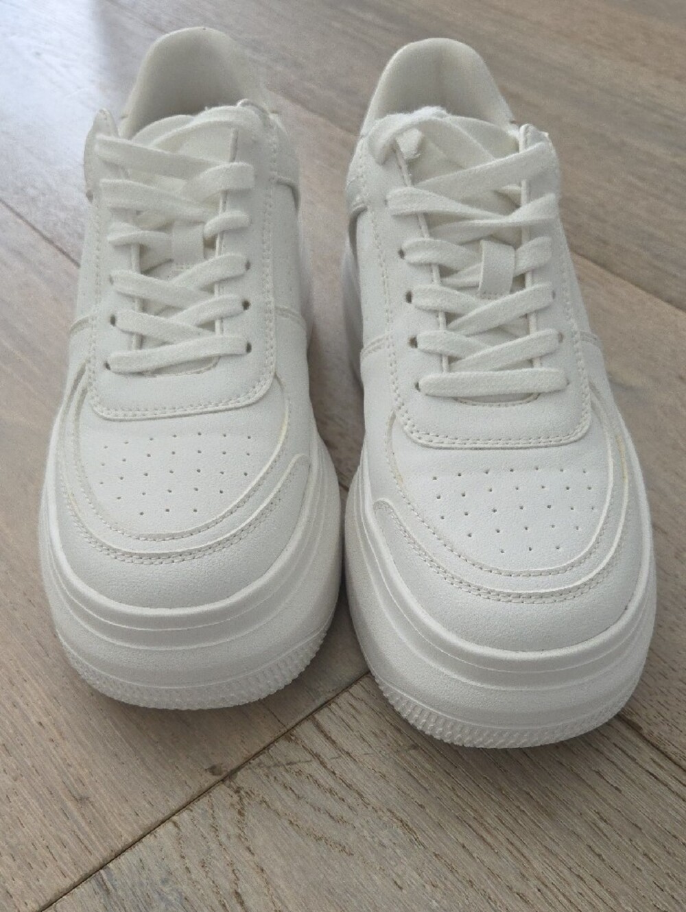 Steve MADDEN Platform Sneakers Size 7 - Picture 3 of 6